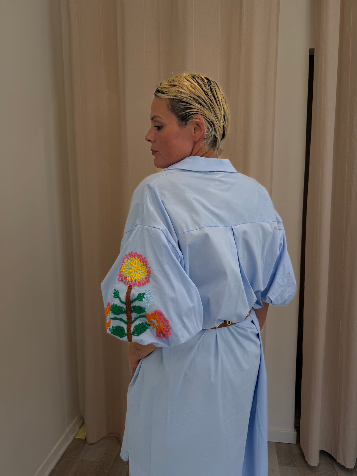 Robe chemise bleu fleuri