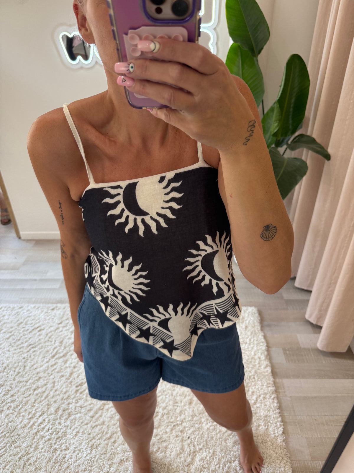 Short jeans foncé